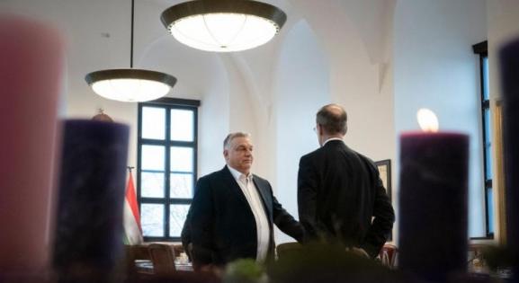 Orbán Viktor a Facebookon jelezte, hogy készül valami