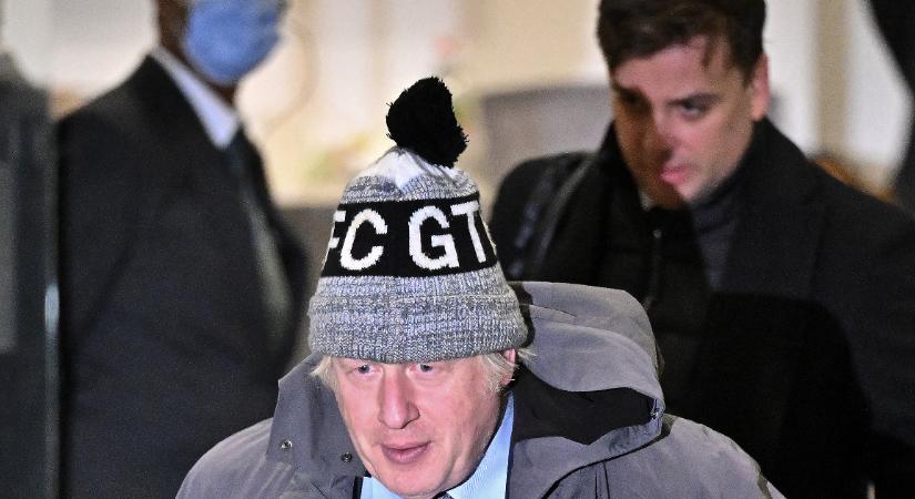 Boris Johnson nyilvánosan bocsánatot kért a koronavírus brit áldozataitól és családtagjaiktól