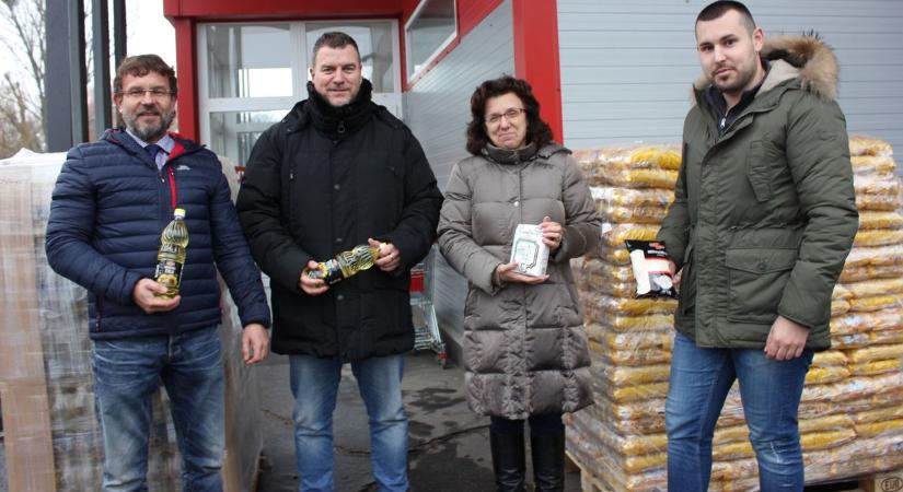 Keszthelyen lisztet, olajat, tésztát és rizst kapnak a rászorulók