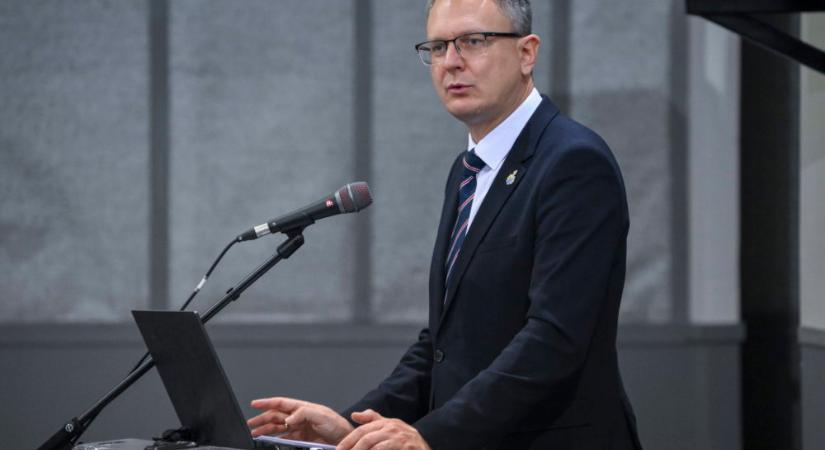 Rétvári Bence: Meg kell előzni, hogy egy önkormányzat fizetésképtelenné váljon