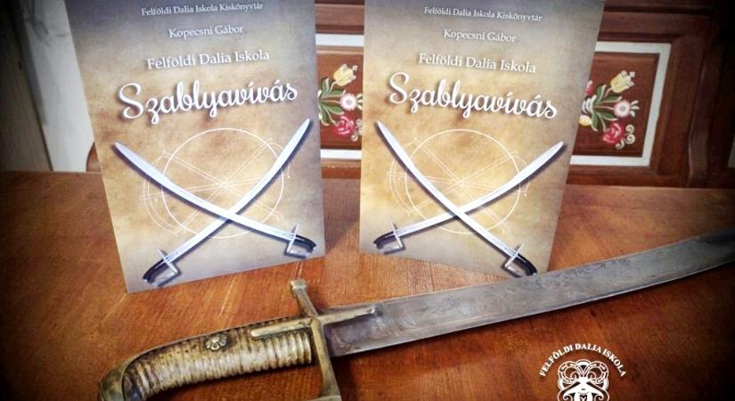 Megjelent Kopecsni Gábor Szablyavívás című kötete