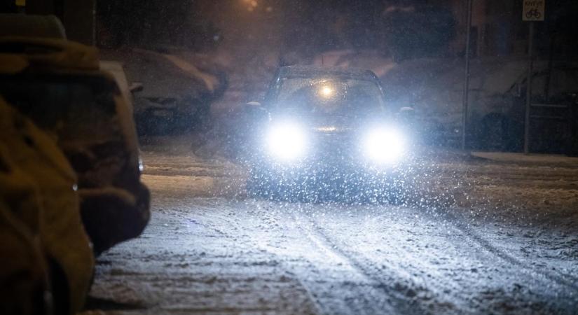 Leesett a hó, Pest vármegye rengeteg településén nincs áram