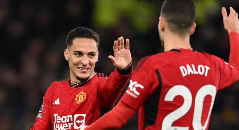 Fantasztikus cselt csinált a Manchester United focistája - videó