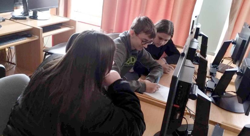 Döntős a Lorántffy iskola csapata