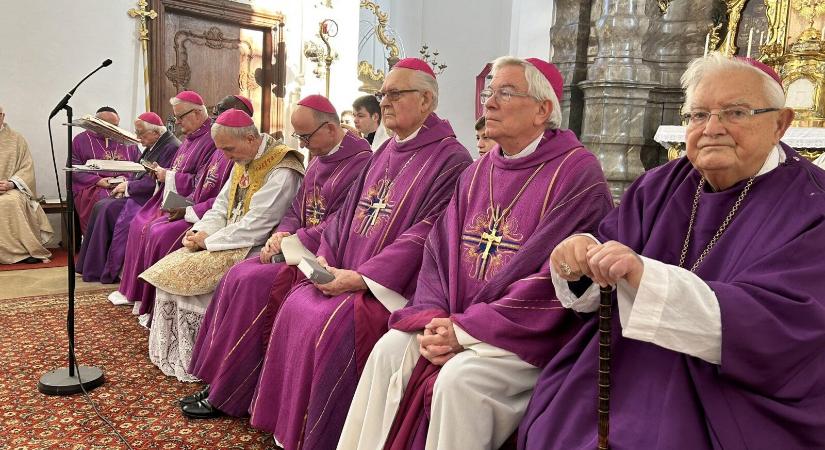 Lelkipásztori látogatáson vett részt Spányi Antal Bajorországban