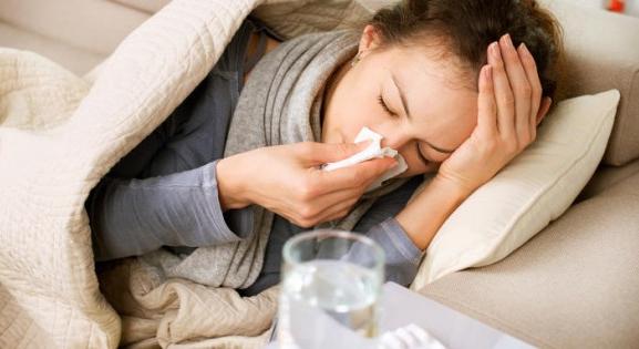 Egy kisvárosnyi ember fordult orvoshoz a múlt héten influenzaszerű tünetekkel