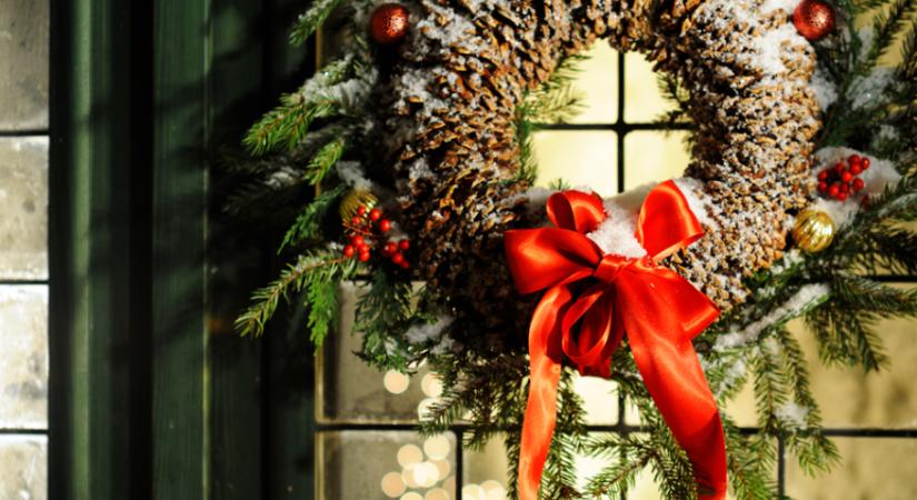 Így öltöztesd ünnepi díszbe a bejárati ajtód idén karácsonykor