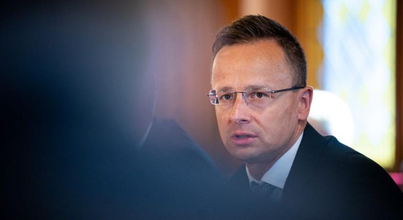 „A kapcsolataink javítása feltétlenül szükséges” – az ukrán elnöki hivatal vezetőjével tárgyalt Szijjártó Péter