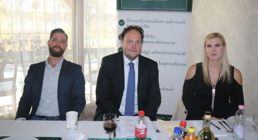 Államtitkári tájékoztatót tartott az átalakuló földtörvényről Solton – galériával