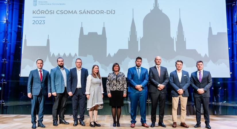 Rangos kitüntetéssel ismerték el Barna Ádám munkáját
