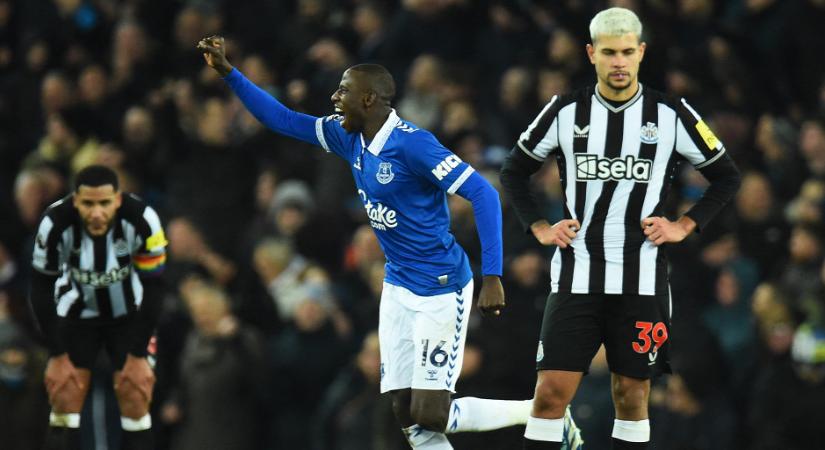 Komoly pofonba szaladt bele a Newcastle United Liverpoolban