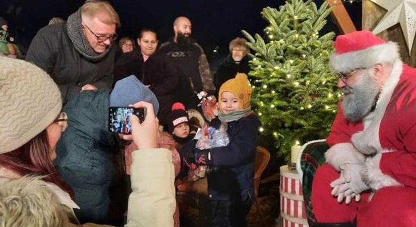 Bajóton is megpihent a Mikulás manóival