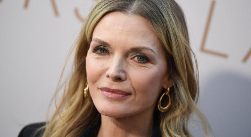 Michelle Pfeiffer komoly sérülést szenvedett - a monoklija a rajongókat is megijesztette