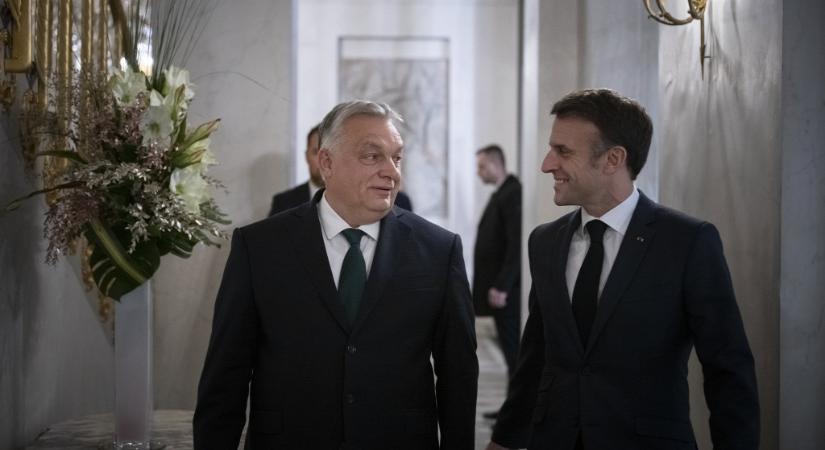 Orbán Viktor videóban számolt be a párizsi csúcsról