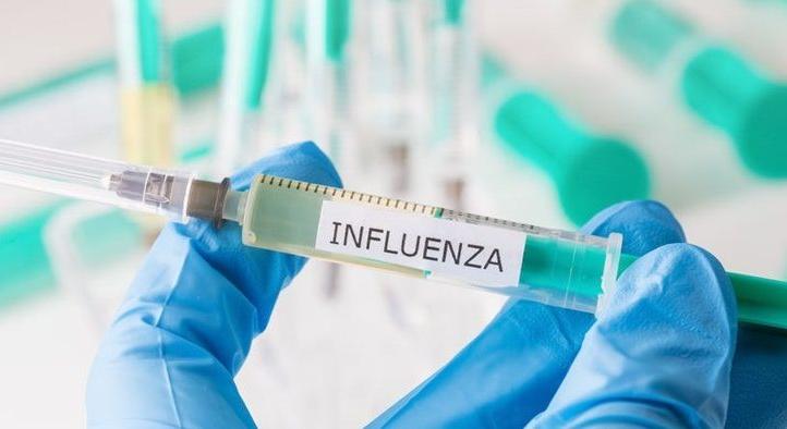 Továbbra is elérhető az influenza elleni ingyenes oltóanyag