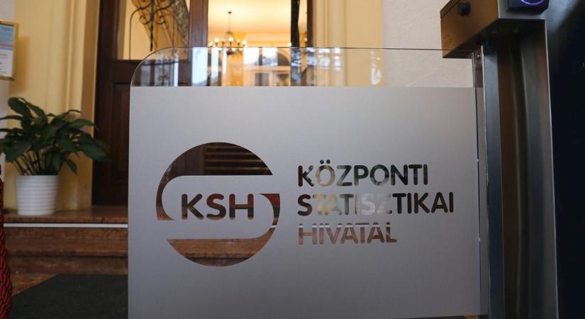 Üzent a sajtó munkatársainak a KSH, pártpolitikai célokat emleget
