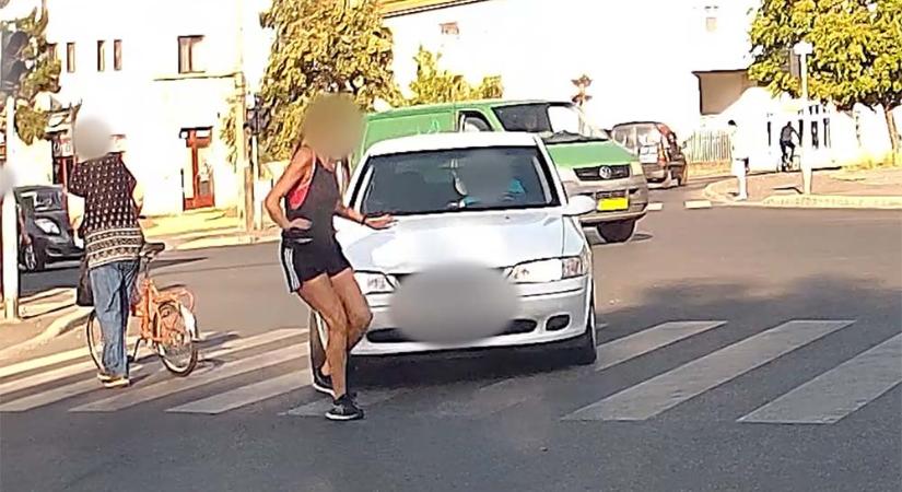 VIDEÓ: Zebrán gázoltak el egy nőt Borsodban