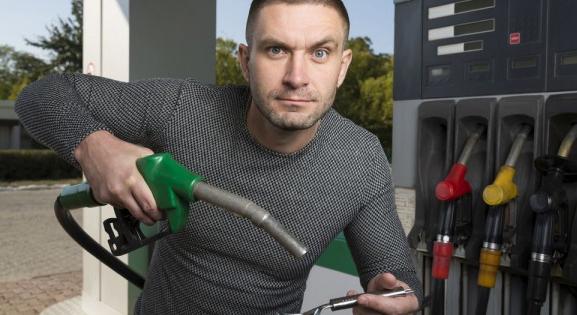 Óriási pofon vár az autósokra januárban