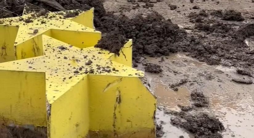 Alaposan felforgatták az Európa teret Miskolcon – fotókkal