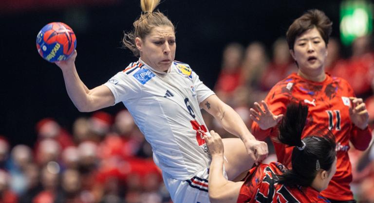 Vb-negyeddöntőbe jutott a norvég és a francia női válogatott