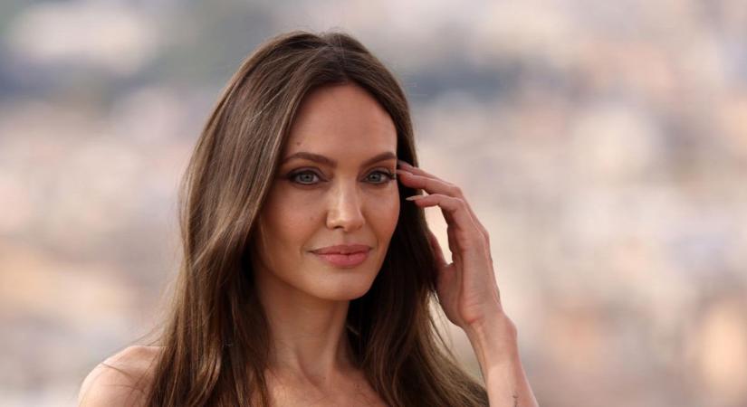 Angelina Jolie váratlan bejelentést tett a budapesti forgatása alatt