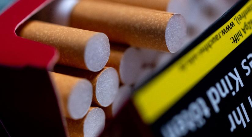 Százmillió forintnyi adózatlan cigarettát foglaltak le a pénzügyőrök