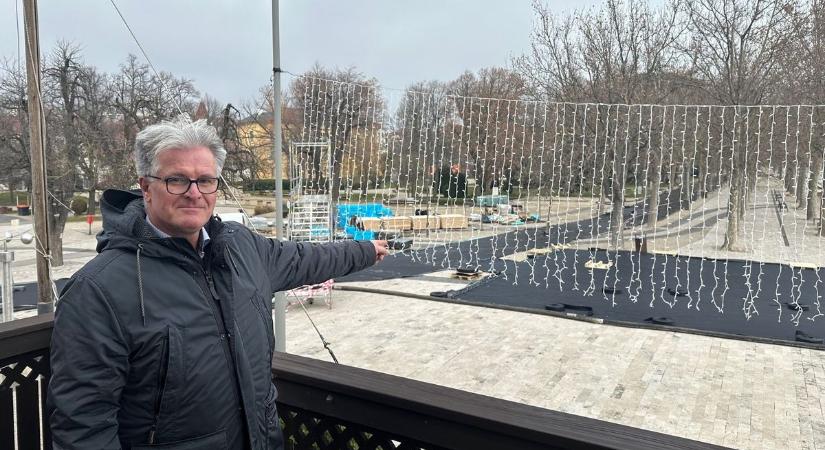 Napfény a jégen: világszenzációt építenek Balatonfüreden