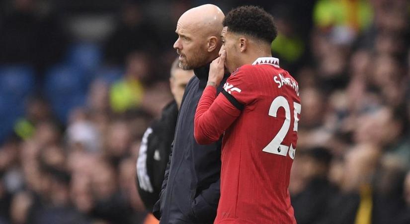 A Manchester United nagy bajban lévő edzője kész megbocsátani kirúgott sztárjának