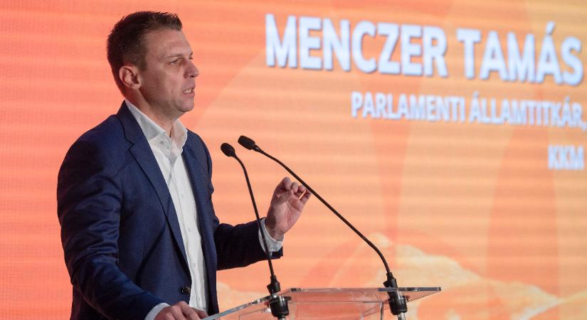 Menczer reagált az új ukrán kisebbségi törvényre: Ez még messze van a 2015-ös jogok visszaadásától