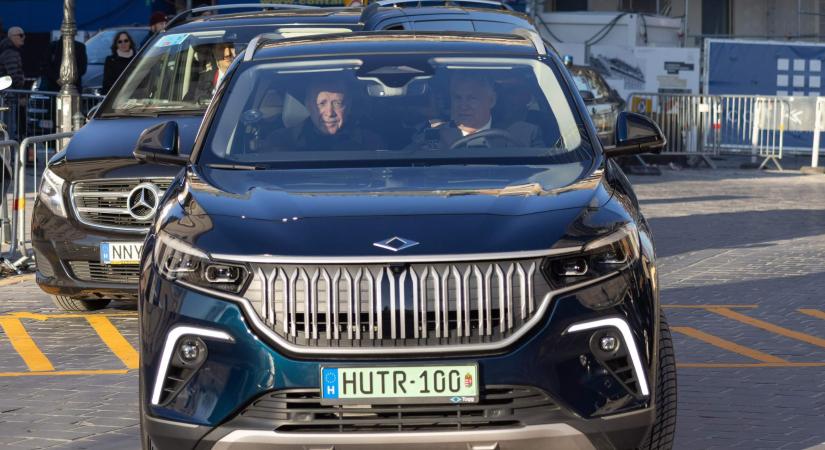 Török elektromos autóval érkezett Orbán és Erdoğan