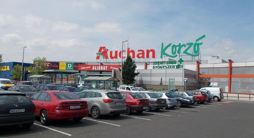 Nébih: Visszahívták a forgalomból az Auchan narancsos étcsokoládéját