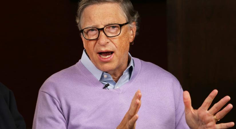 Bill Gates jóslata: jövő nyárra visszatér a normális életünk