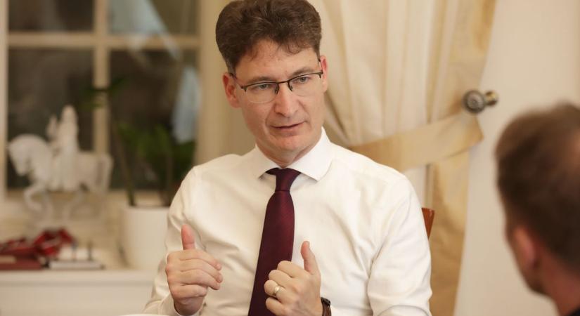 A Modern Városok Programtól a körforgalmakig: sikeres évet zár Fehérvár