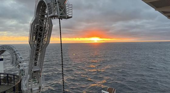 Ráengedik az áramot a 765 km-es kábelre, 1,4 millió háztartást láthatnak el árammal a szélerőművek