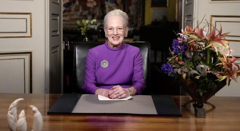 Ötvenkét év uralkodás után lemond II. Margit dán királynő