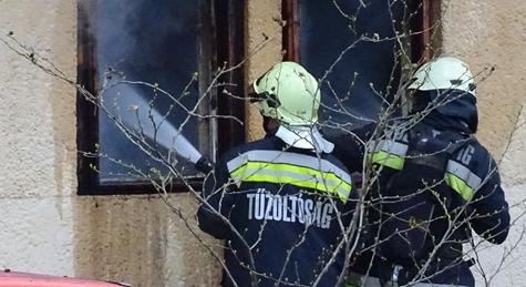 Szabadnapos rendőr mentette ki a szomszédját az égő házból Vásárosnaményban