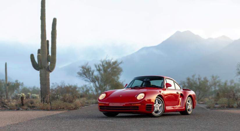 A 80-as évek gyönyörű szupersportautója ez a piros Porsche 959