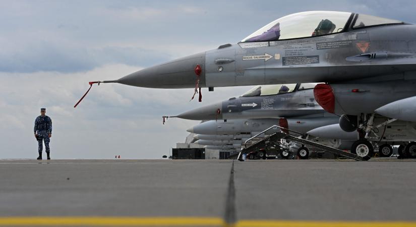 F-16-os vadászgépeket küld bosnyák légtérbe az USA, hogy jelezze, ellenzi a boszniai szerbek szeparatista gondolatait
