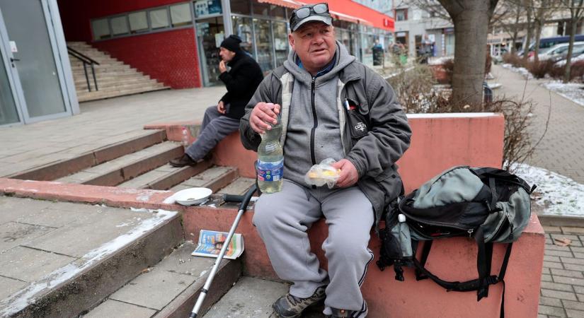 Vörös kód idején tele a szálló, csak néhány hajléktalan marad a hideg utcákon
