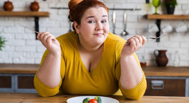 Az elhízás okoz hormonzavarokat, vagy fordítva?