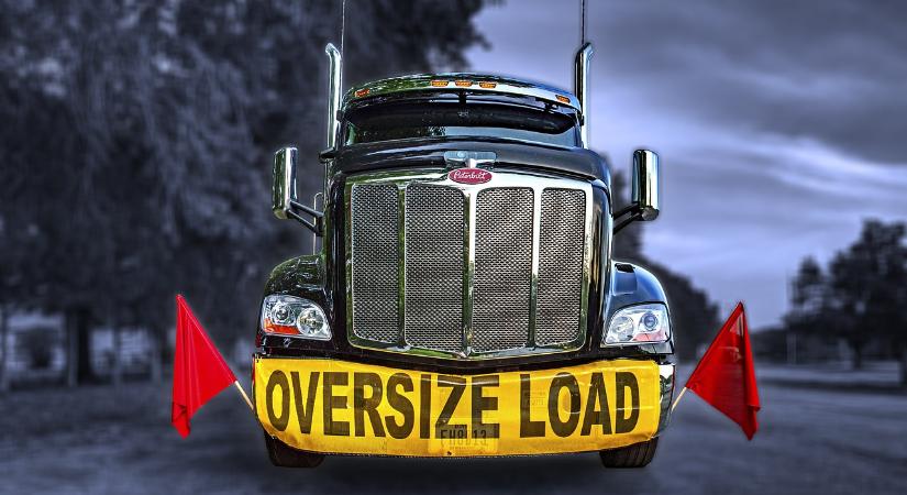 Egy 120 tonnás kamion lassítja a forgalmat Nagyszeben és Nagylak között
