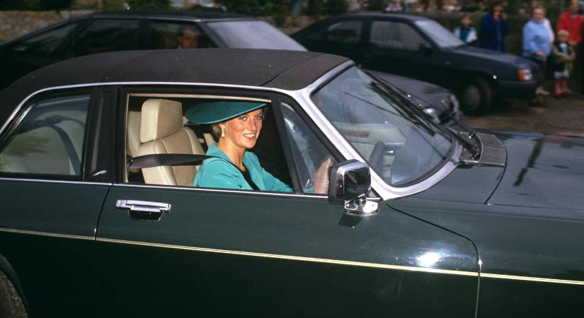 Hatalmas összegért kelt el Diana hercegné Jaguarjának a másolata