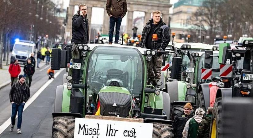 Csúcsponton a német gazdák tiltakozása, megszólaltak a politikusok