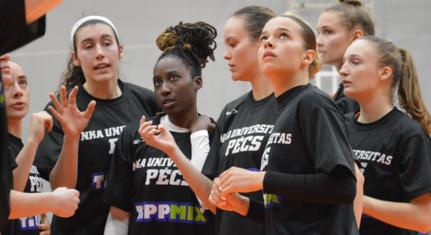 Közel félszáz lepattanó begyűjtése újabb győzelmet jelentett az NKA Universitas Pécs női kosárlabda csapatnak