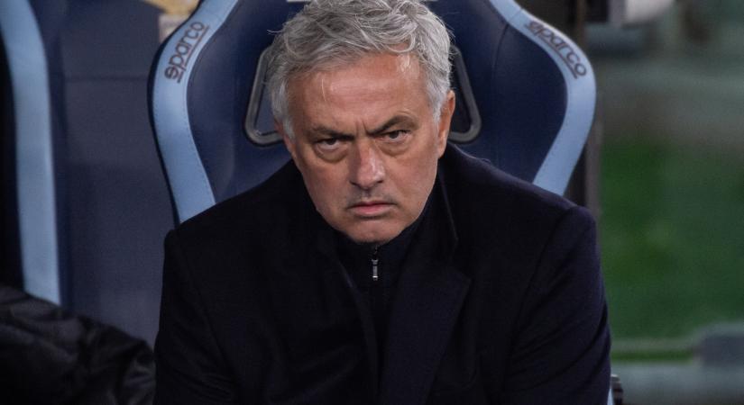 José Mourinhót ismét kirúgták
