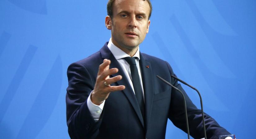 Emmanuel Macron hamarosan fegyverszállítmányt ad át Ukrajnában