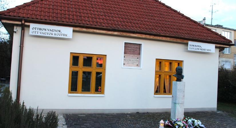 A szklabonyai Mikszáth-megemlékezés képeken