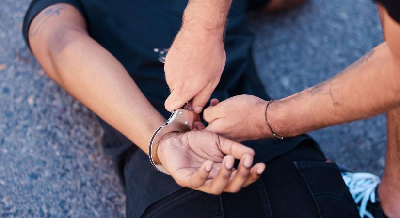 Egy 22 éves mélykúti díler akadt a rendőrök hálójába