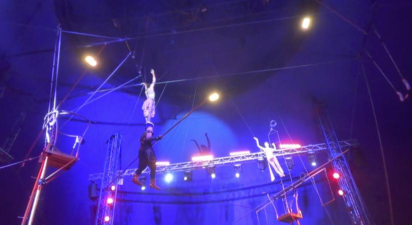 Üzbég cirkusz Európában