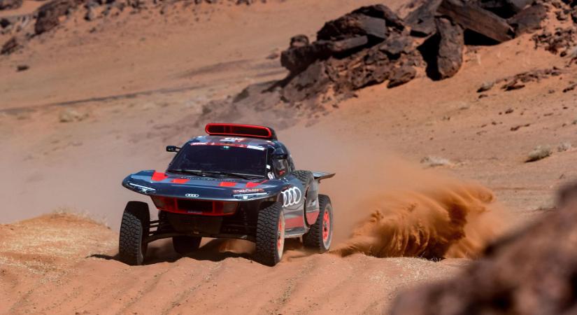 Történelmi győzelemmel búcsúzik az Audi a Dakar-ralitól